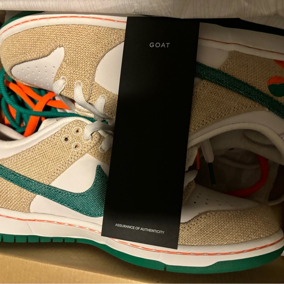Nike SB Dunk Low Pro QS Sneakers